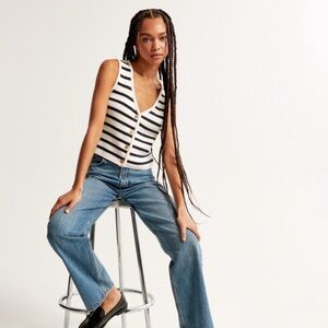 Abercrombie & Fitch A&F Mara Button Up Sweater Vest